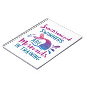 Gesynchroniseerde zwemmers zijn Mermaids in opleid Notitieboek (Linkerzijde)