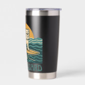 Get On Board Surfer Dog | Retro Bulldog Surfing Geïsoleerde Drinkbeker (Links)