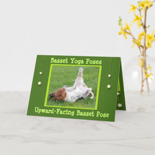 Get Well Kaart w/Funny Basset Hound Yoga Poses (Gele Bloem)