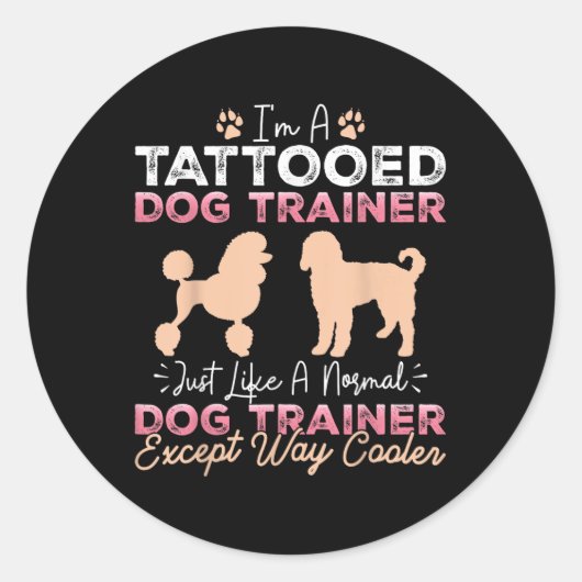 Getatoeëerde hondentrainer Funny Dog Training Tatt Ronde Sticker (Voorkant)