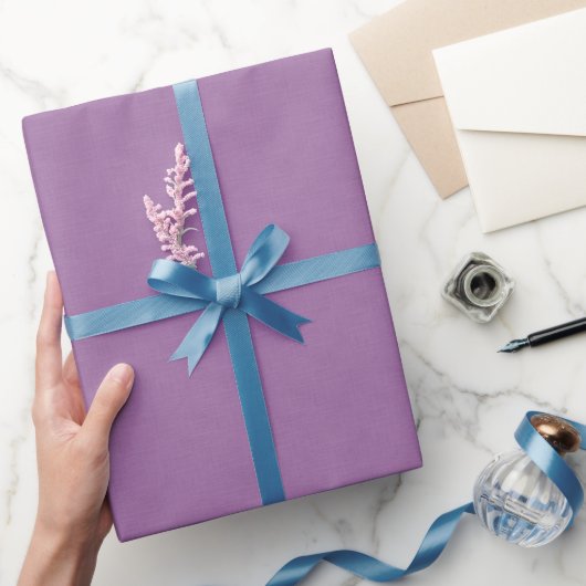 Getextureerd aangenaam lila. cadeaupapier (Geschenken)