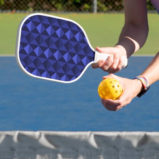 Getextureerde blauwe driehoekige blokken pickleball paddle (Insitu)