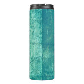 Getextureerde gestript blauwe wand. Achtergrond Thermosbeker (Achterkant)