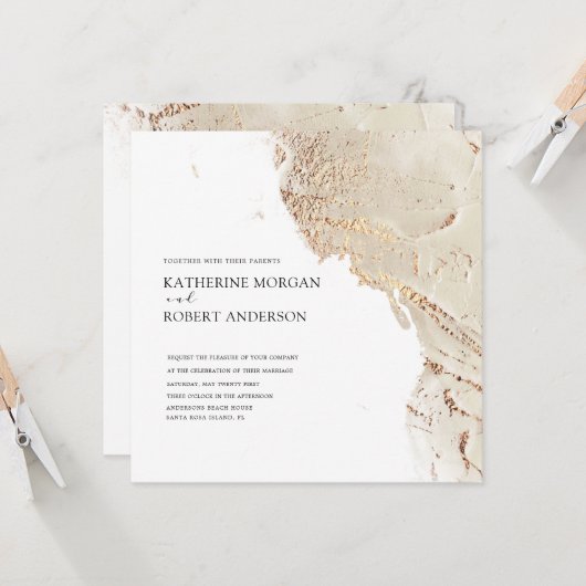 Getextureerde Gouden Moderne Huwelijksuitnodiging Kaart (Voorkant / Achterkant in situ)