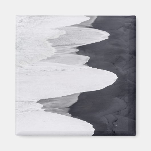 Getij spoelt over Black Beach Magneet (Voorkant)
