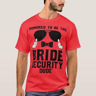 Getoond als de Bride Security guy Wedding760 T-shirt