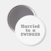 GETROUWD AAN EEN SWINGER MAGNEET (Voorkant / Achterkant)