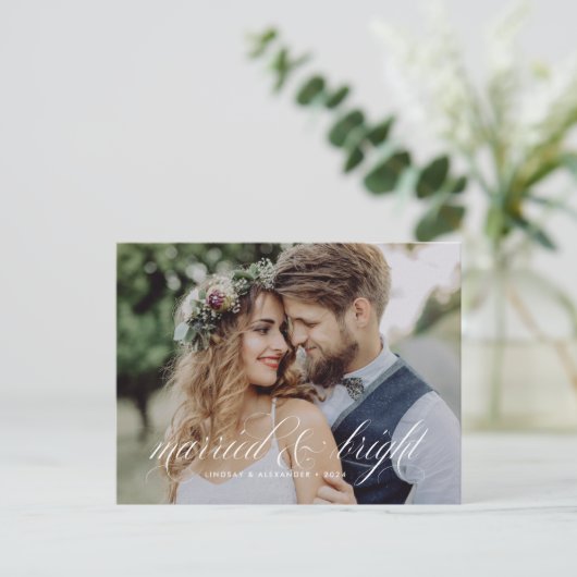 Getrouwd en Bright Script Pas getrouwd Vakantie Briefkaart (Staand voorkant)