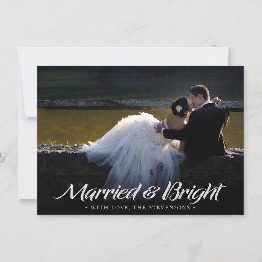 Getrouwd en Helder Kerstmis | Moderne zilveren fot Feestdagenkaart (Voorkant)