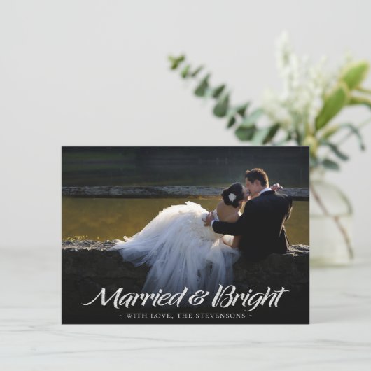 Getrouwd en Helder Kerstmis | Moderne zilveren fot Feestdagenkaart (Staand voorkant)