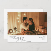 Getrouwd en Helder Modern Script Photo Holiday Briefkaart (Voorkant / Achterkant)