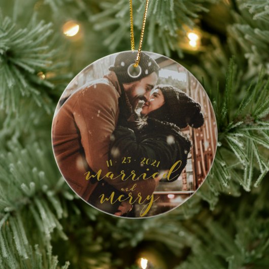 Getrouwd en Merry Gold Holiday Ornament (Boom)