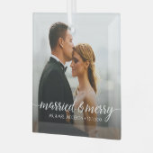 Getrouwd en Vrolijk Huwelijk Foto Eerste Kerstmis Glas Ornament (Voorkant links)