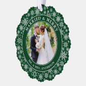 Getrouwd en Vrolijk Trouwen Foto Sneeuwvlokken Gro Ornament Kaart (Links)