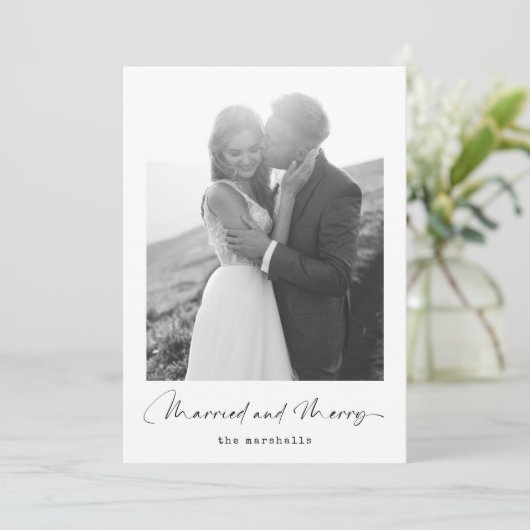 Getrouwd en vrolijk | Zwarte witte kerstfoto Feestdagenkaart (Staand voorkant)