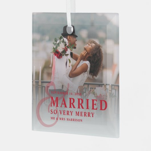 Getrouwd en zo erg vrolijk foto bruiloft Passen ge Glas Ornament (Voorkant links)