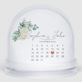 Getrouwd Kerst Trouwdatum Hartschrift Sneeuwbol (Voorkant)