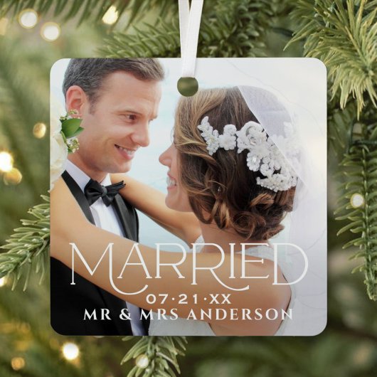 Getrouwd Kerstmis Aangepaste Trouwfoto Monogram Metalen Ornament
