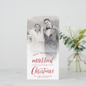 Getrouwd Kleine Eerste Kerst Foto Huwelijk Feestdagenkaart (Staand voorkant)