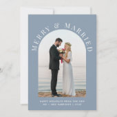 Getrouwd Merry Arch Foto Dusty Blue Christmas Feestdagenkaart (Voorkant)
