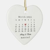 Getrouwd Ornament, huwelijkscadeau, trouwdatum Keramisch Ornament (Rechts)