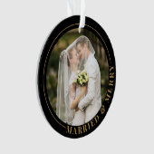 Getrouwd & Vrolijk Eerste Kerstmis Foto Ornament (voorkant)