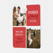 Getrouwd & vrolijk Fotonamen Rode Kerst Metalen Ornament (Voorkant links)