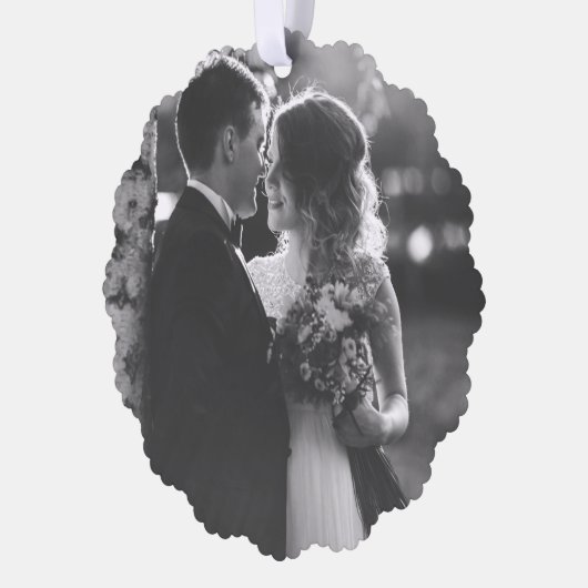 Getrouwd & Vrolijk Script Red Plaid Foto Kerstmis Ornament Kaart (Links)