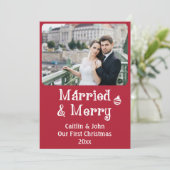 Getrouwd Vrolijke Passen getrouwd Eerste Kerstmis  Feestdagenkaart (Staand voorkant)