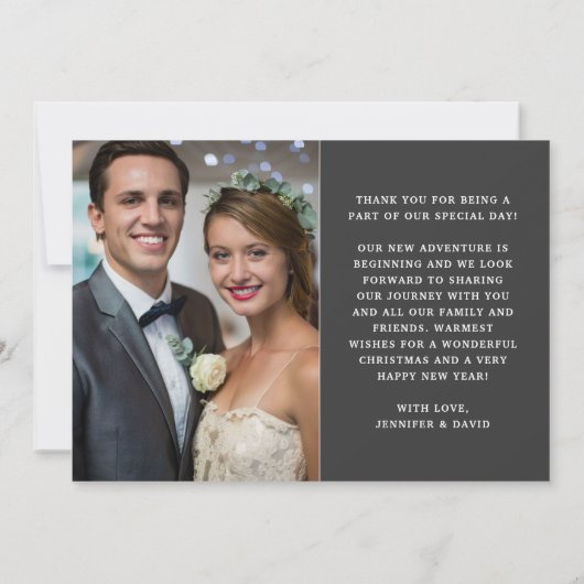 Getrouwd & zo Vrolijk Pas getrouwd 2 Foto Kerstmis Feestdagenkaart (Achterkant)