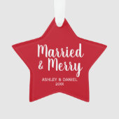 Getrouwde en Merry Holiday Red Star Ornament (voorkant)