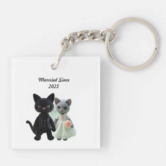 Getrouwde katten 2025 sleutelhanger (Achterkant)
