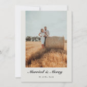 Getrouwde Kerst Pas getrouwd Script Typografie Fot Feestdagenkaart (Voorkant)