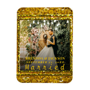 Getrouwde kerstfeest Elegant Gold Type Weddenfoto Magneet