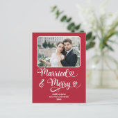 Getrouwde vrolijke Passen getrouwd 1e kerst rode f Feestdagenkaart (Staand voorkant)