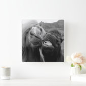 Getty Afbeeldingen | Melkpaarden Vierkante Klok (Huis)