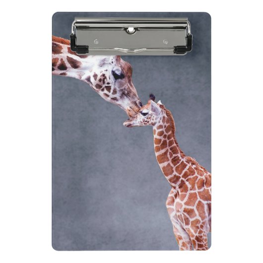 Getty Afbeeldingen | Moeder en Baby Giraffe Mini Klembord (Voorkant)