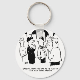 Getuige waarschuwt bruidegom. Grappige cartoon Sleutelhanger