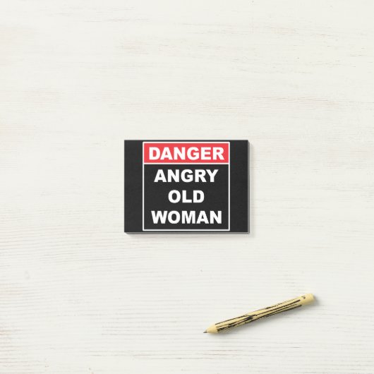 Gevaar: Angry Old Woman - Funny Gag Gift Post-it® Notes (Op bureau)