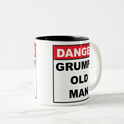 Gevaar: Grumpy Old Man Tweekleurige Koffiemok (Voorkant rechts)