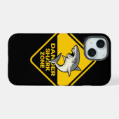 Gevaar Haai Zone iPhone 15 Case (Achterkant horizontaal)