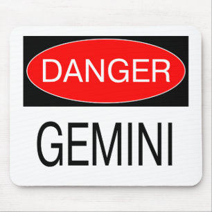 Gevaar - Tweeling Funny Astrologie T-Shirt Hoed Mo Muismat