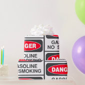 Gevaarlijk benzine zonder rookkanaal, verpakt papi cadeaupapier