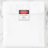 Gevaarlijk parfum maakt me piepen Sticker (Tas)