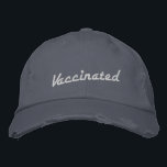 gevaccineerd retrogeborduurd Script Baseball-Pet Geborduurde Pet<br><div class="desc">Laat mensen weten dat je een teamspeler bent met deze noodlottige honkbalhoed. Wil je je vaccinstatus niet adverteren, maar moet je iets anders zeggen? Deze haat is een vorm van sjabloon, zodat je alle tekst die je er ook op wilt inpassen, kunt hebben.</div>