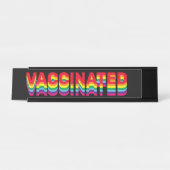 Gevaccineerde pride lgbt queer regenboog kleuren z bureau naambordje (Voorkant)