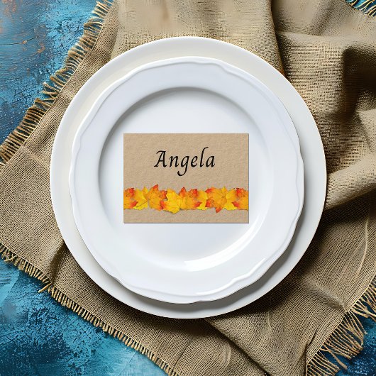 Gevallen bladeren blanco plaats kaarten plaatskaartje