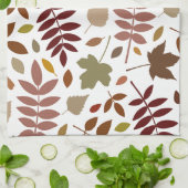 Gevallen Bladeren Lg Patroon Vallen Kleuren op Wit Theedoek (Gevouwen)