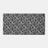 Gevallen bladeren RPT Patroon Zwart op Grijs Bureaumat (Voorkant)
