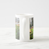 Gevallen boom in het herfstmos - gepersonaliseerd porselein kop (Achterkant)